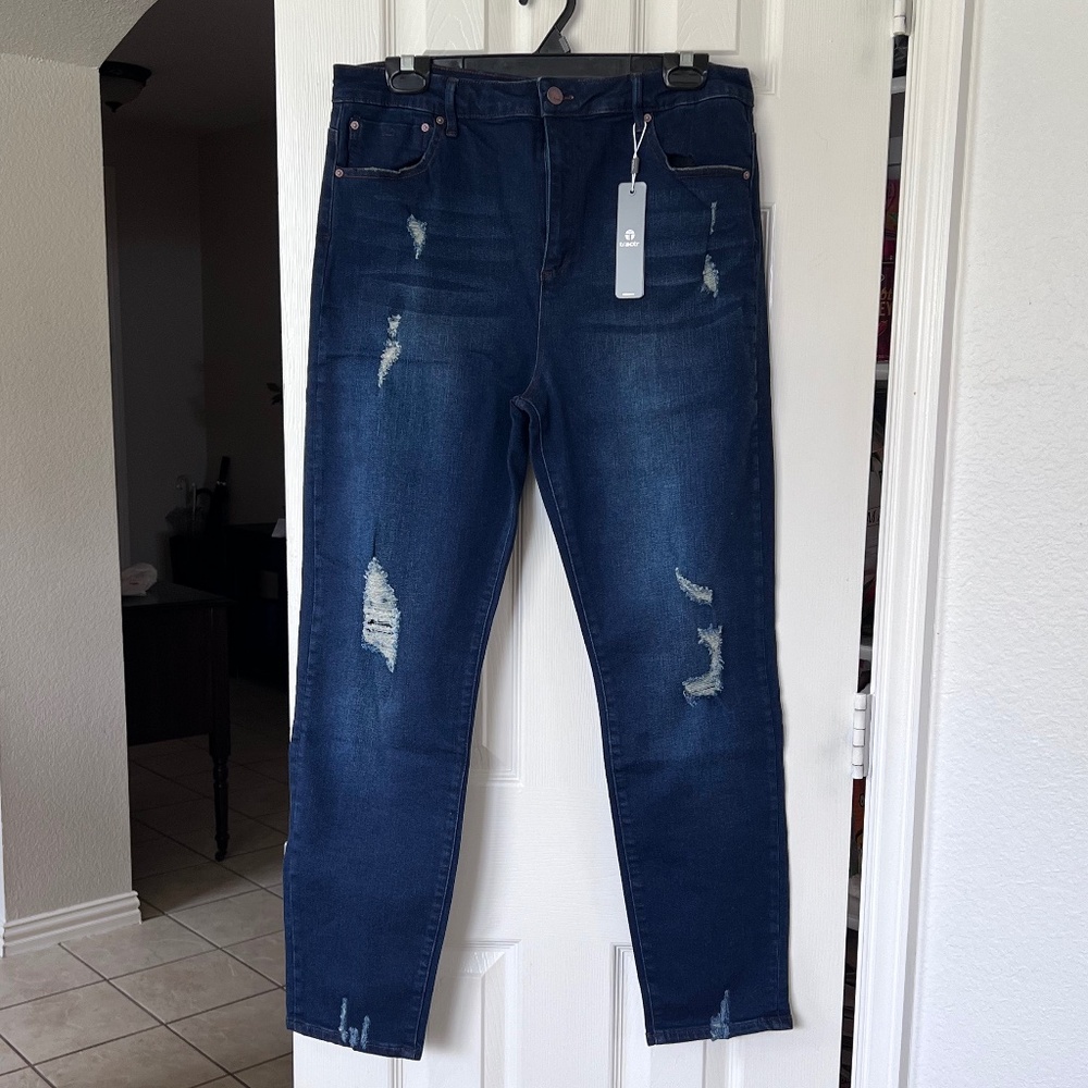 Tractr "Nina" High Rise Jeans